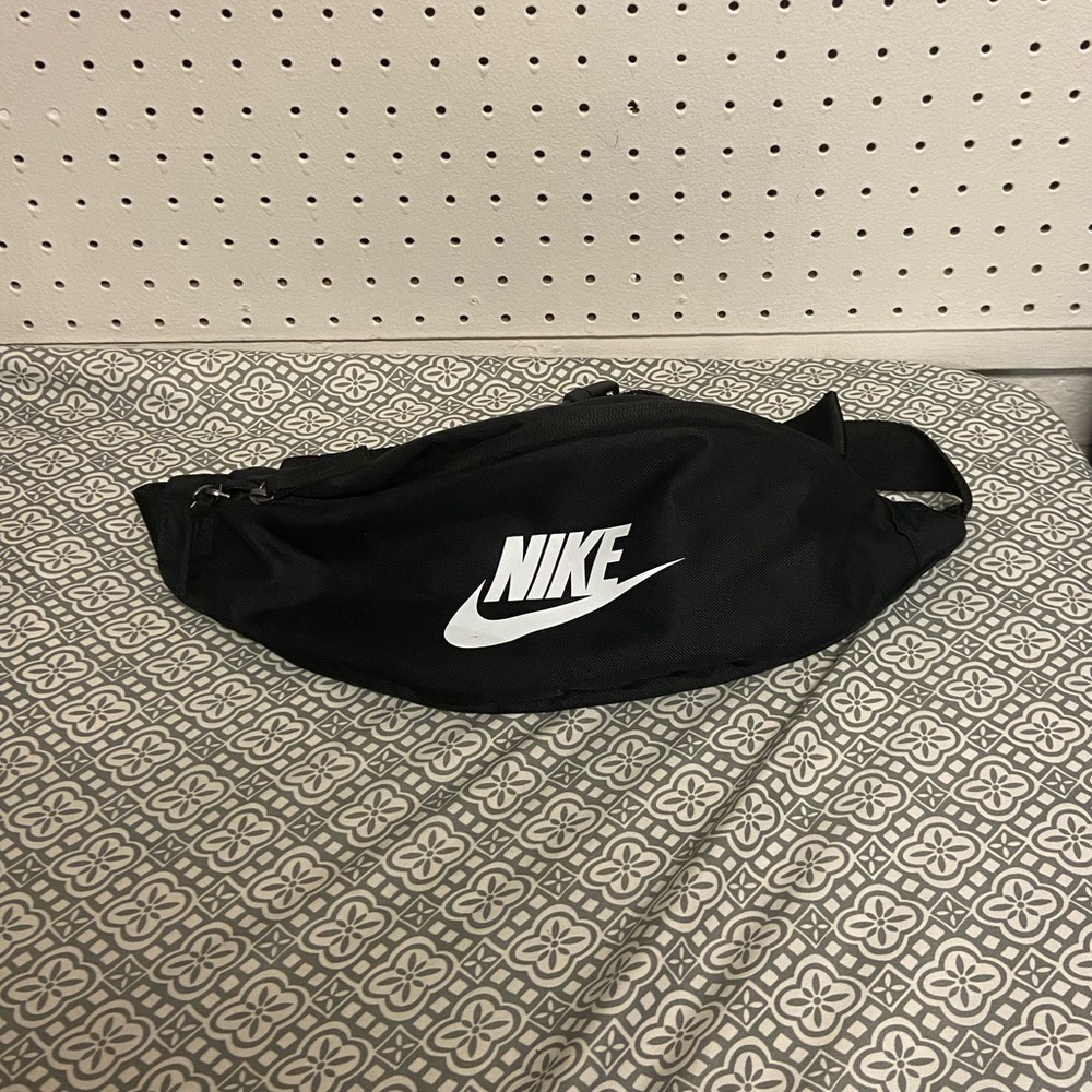 Black Nike Fanny Pack